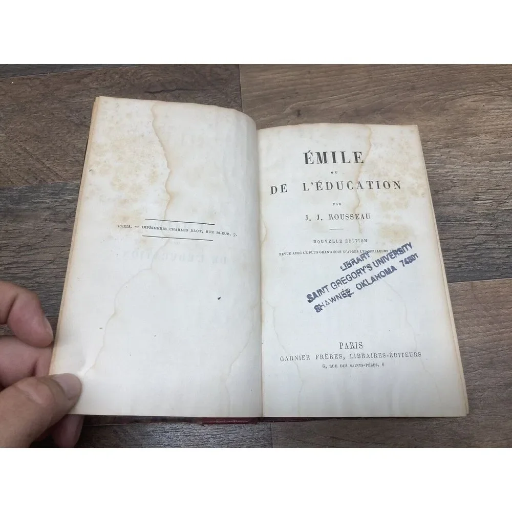Emile ou De L'Education. J-J Rousseau Undated Librairie Garnier Freres -‎ Good